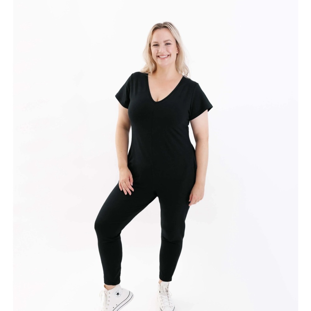 NEW with tags - Smash and Tess original romper (medium)